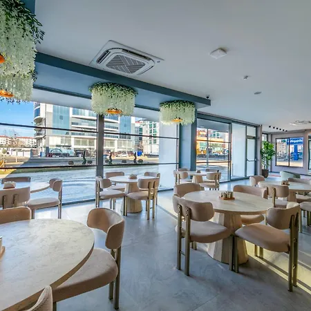 Hotel Dedem Premium -